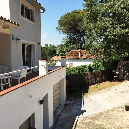 Eco House Of Oak, 15 Min To Bcn Max Pax 8 Holiday home Sant Cugat del Valles