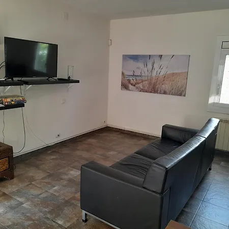 Eco House Of Oak, 15 Min To Bcn Max Pax 8 Holiday home Sant Cugat del Valles
